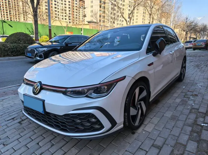 2021 Volkswagen GolfGTI 2.0T 220HP L4 7DCT,autocango,china used car exporter,china ev exporter,chinese used car exporter,chinese used ev exporter