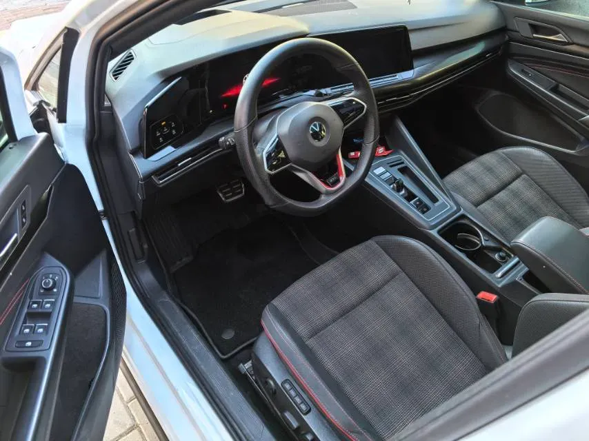 2021 Volkswagen GolfGTI 2.0T 220HP L4 7DCT,autocango,china used car exporter,china ev exporter,chinese used car exporter,chinese used ev exporter