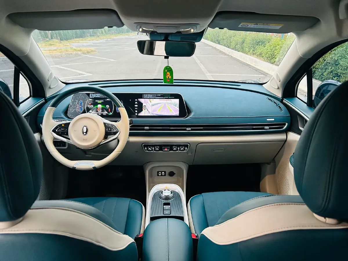 2022 ChangAn Oshan X7 Plus 1.5T 188HP L4 7DCT,autocango,china used car exporter,china ev exporter,chinese used car exporter,chinese used ev exporter