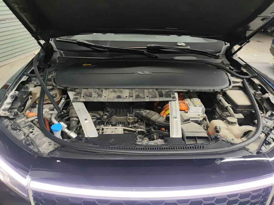 2021 Li ONE Range Extended 131HP REEV 40.5KWH,autocango,china used car exporter,china ev exporter,chinese used car exporter,chinese used ev exporter