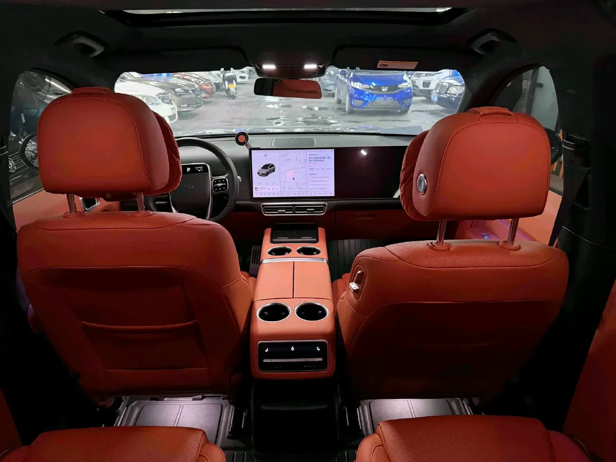 2023 Li L8 Range Extended 154HP REEV 40.9KWH,autocango,china used car exporter,china ev exporter,chinese used car exporter,chinese used ev exporter