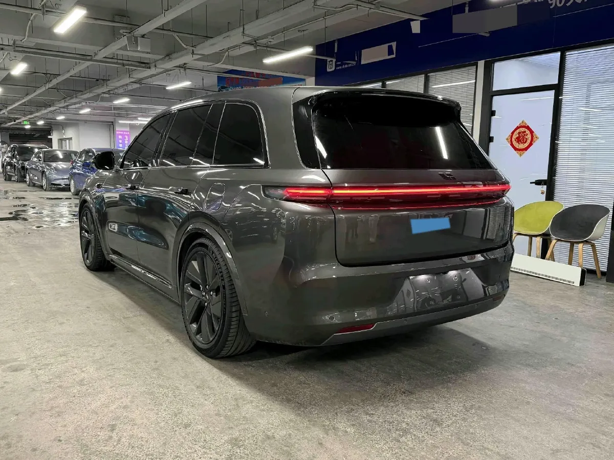 2023 Li L8 Range Extended 154HP REEV 40.9KWH,autocango,china used car exporter,china ev exporter,chinese used car exporter,chinese used ev exporter