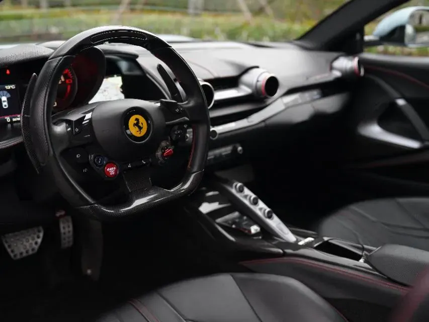 2017 Ferrari 812 6.5L 800HP V12 7DCT,autocango,china used car exporter,china ev exporter,chinese used car exporter,chinese used ev exporter