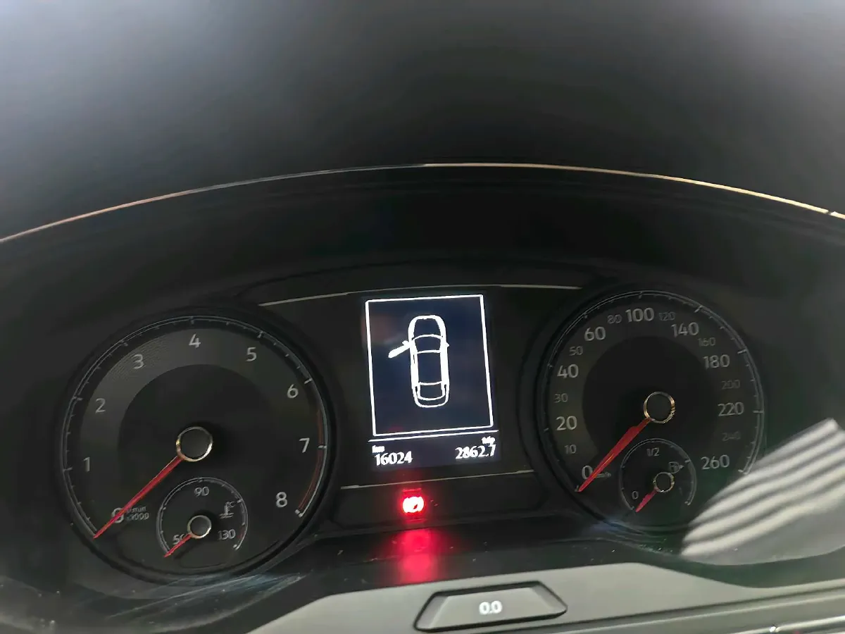 2019 Volkswagen T-Cross 1.4T 150HP L4 7DCT,autocango,china used car exporter,china ev exporter,chinese used car exporter,chinese used ev exporter