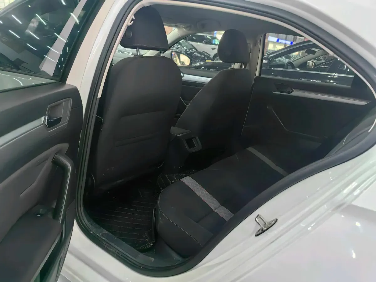 2019 Volkswagen T-Cross 1.4T 150HP L4 7DCT,autocango,china used car exporter,china ev exporter,chinese used car exporter,chinese used ev exporter