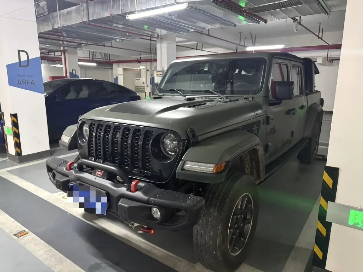 2022 Jeep Gladiator 3.6L 284HP V6 8AT,autocango,china used car exporter,china ev exporter,chinese used car exporter,chinese used ev exporter