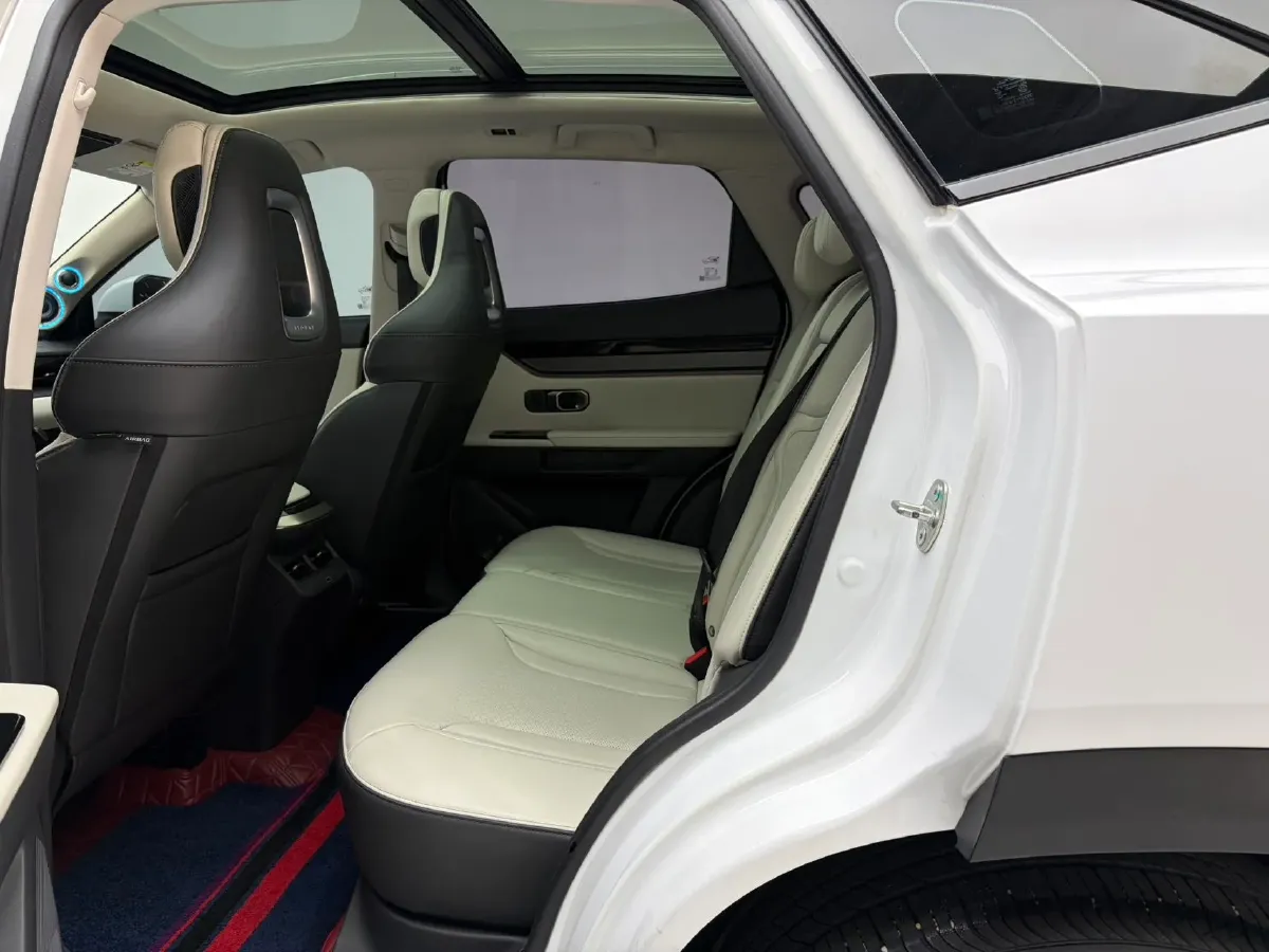 2022 Jetour DASHING 1.6T 197HP L4 7DCT,autocango,china used car exporter,china ev exporter,chinese used car exporter,chinese used ev exporter