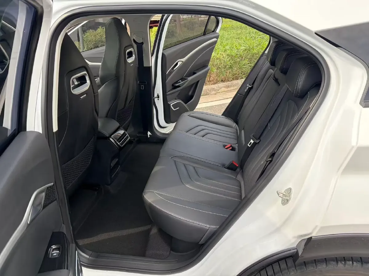 2022 MAXUS T70 2.0T 163HP L4 6AT,autocango,china used car exporter,china ev exporter,chinese used car exporter,chinese used ev exporter