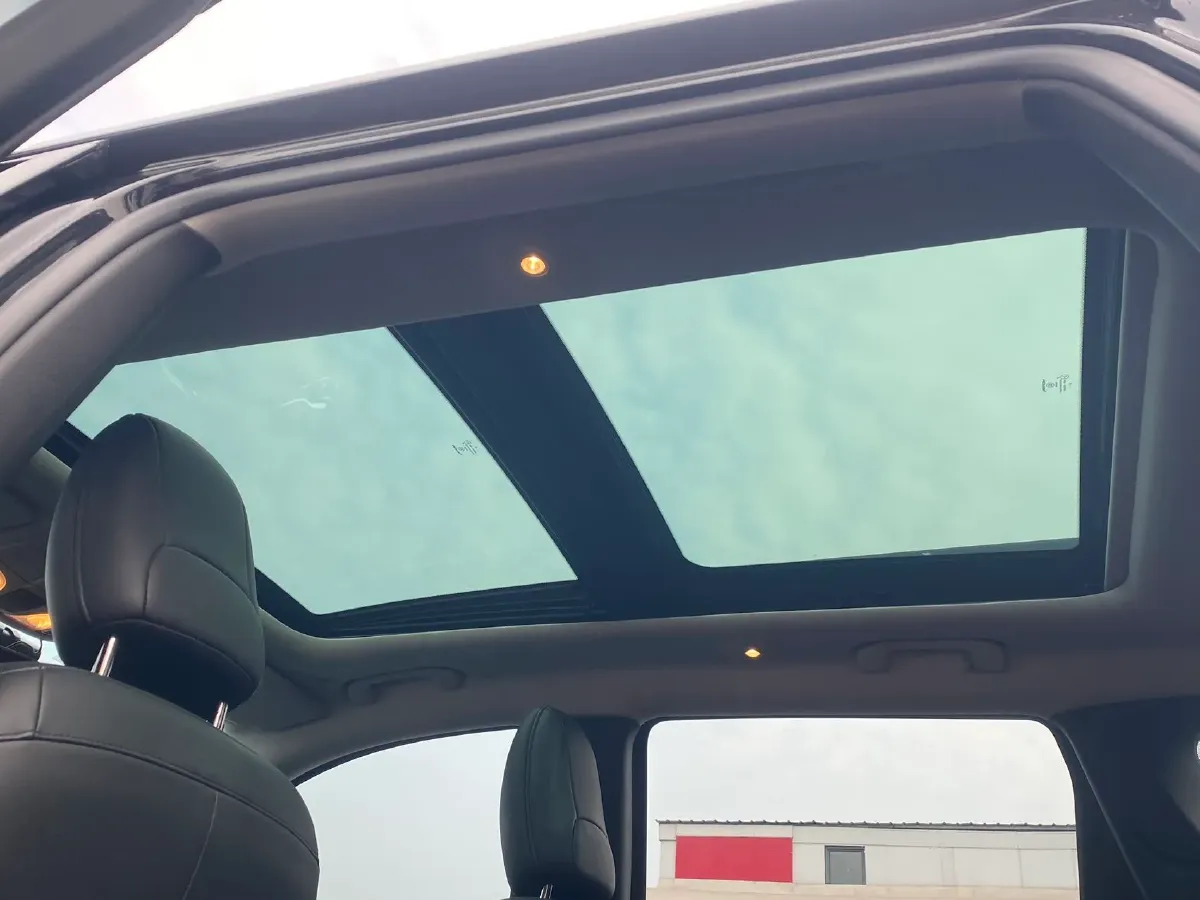 2020 Jeep Cherokee 2.0T 265HP L4 9AT,autocango,china used car exporter,china ev exporter,chinese used car exporter,chinese used ev exporter