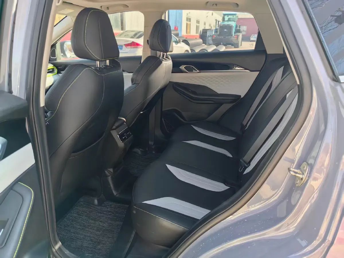 2022 Geely Coolray 1.5T 181HP L4 7DCT,autocango,china used car exporter,china ev exporter,chinese used car exporter,chinese used ev exporter