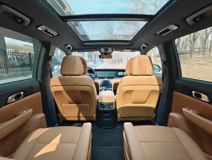 2021 Li ONE Range Extended 131HP REEV 40.5KWH,autocango,china used car exporter,china ev exporter,chinese used car exporter,chinese used ev exporter