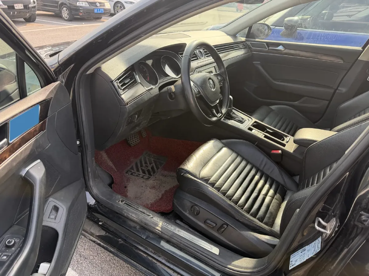 2018 Volkswagen Magotan 1.8T 180HP L4 7DCT,autocango,china used car exporter,china ev exporter,chinese used car exporter,chinese used ev exporter