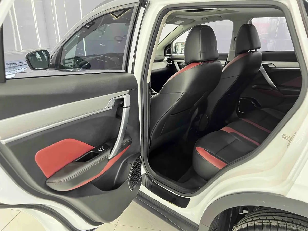 2021 Geely Coolray 1.4T 141HP L4 6DCT,autocango,china used car exporter,china ev exporter,chinese used car exporter,chinese used ev exporter