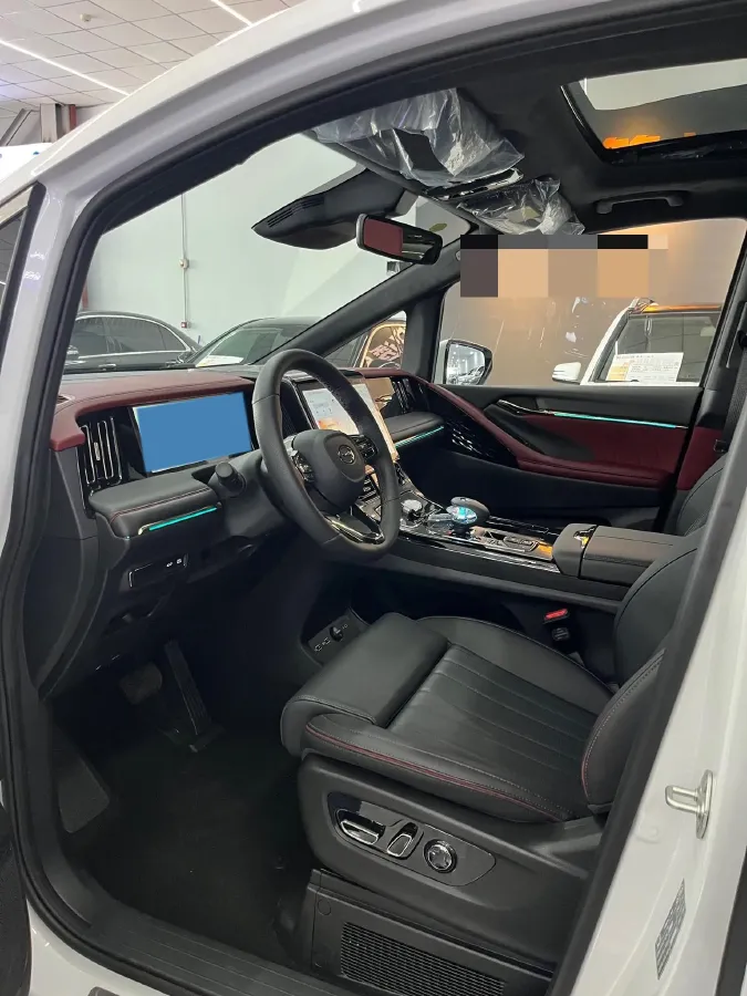 2024 GAC Trumpchi M8 2.0T 190HP L4 E-CVT Hybrid,autocango,china used car exporter,china ev exporter,chinese used car exporter,chinese used ev exporter