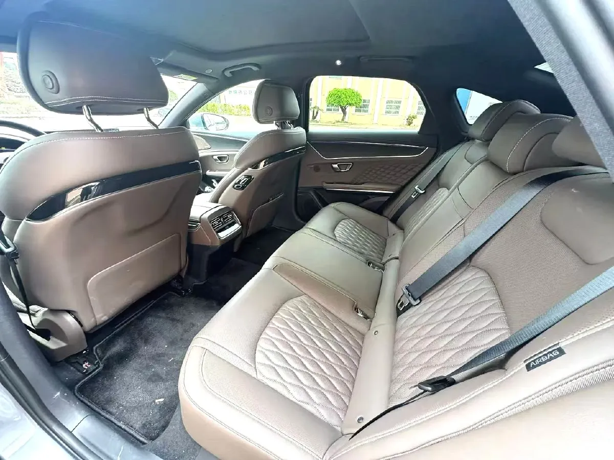 2022 Volkswagen Tiguan L 2.0T 186HP L4 7DCT,autocango,china used car exporter,china ev exporter,chinese used car exporter,chinese used ev exporter