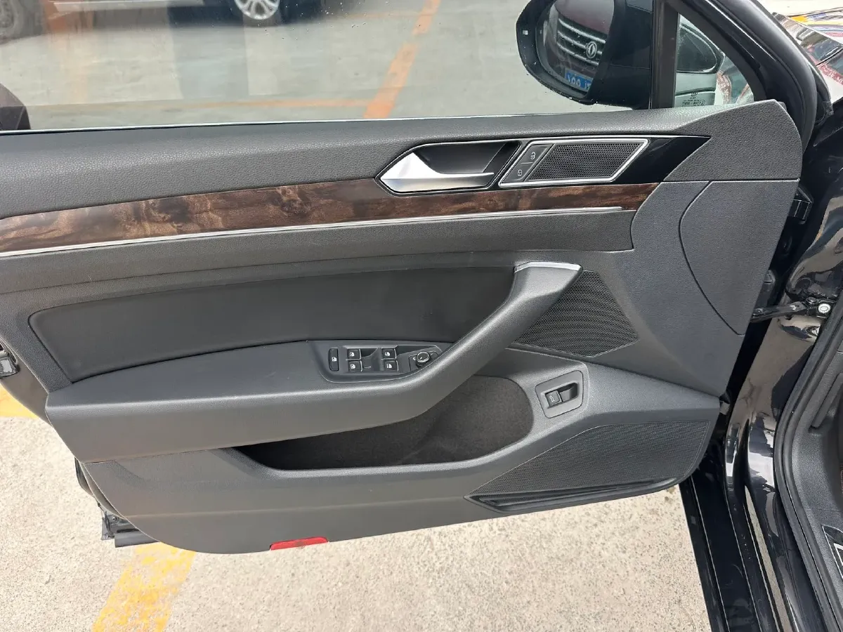 2019 Volkswagen Tayron 2.0T 186HP L4 7DCT,autocango,china used car exporter,china ev exporter,chinese used car exporter,chinese used ev exporter