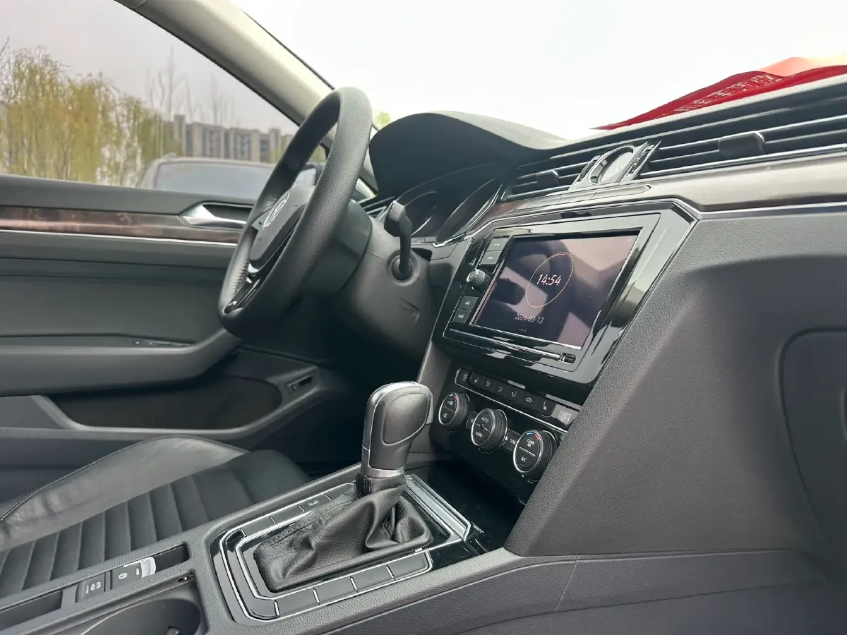 2019 Volkswagen Tayron 2.0T 186HP L4 7DCT,autocango,china used car exporter,china ev exporter,chinese used car exporter,chinese used ev exporter