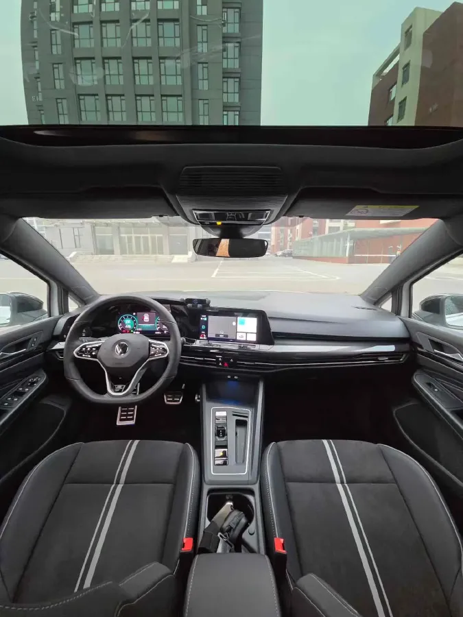 2023 Volkswagen Golf 1.4T 150HP L4 7DCT,autocango,china used car exporter,china ev exporter,chinese used car exporter,chinese used ev exporter