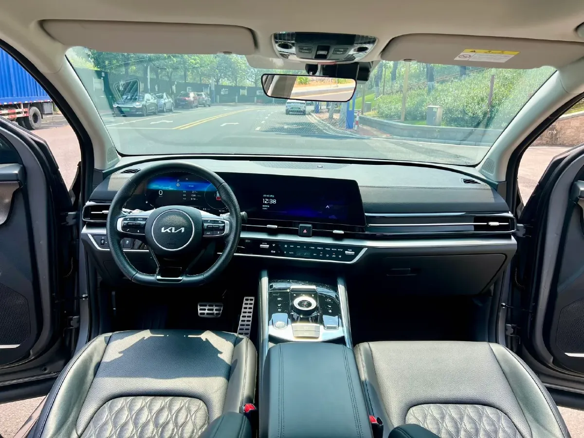 2023 Kia Sportage 2.0T 236HP L4 8AT,autocango,china used car exporter,china ev exporter,chinese used car exporter,chinese used ev exporter