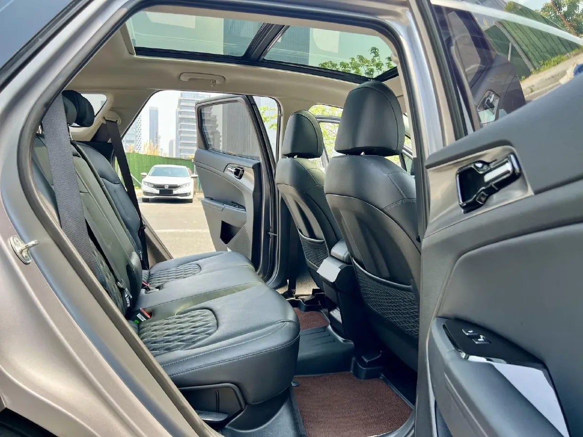 2023 Kia Sportage 2.0T 236HP L4 8AT,autocango,china used car exporter,china ev exporter,chinese used car exporter,chinese used ev exporter