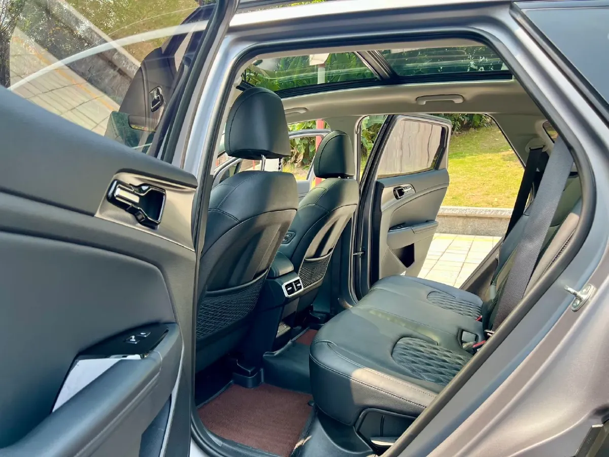 2023 Kia Sportage 2.0T 236HP L4 8AT,autocango,china used car exporter,china ev exporter,chinese used car exporter,chinese used ev exporter