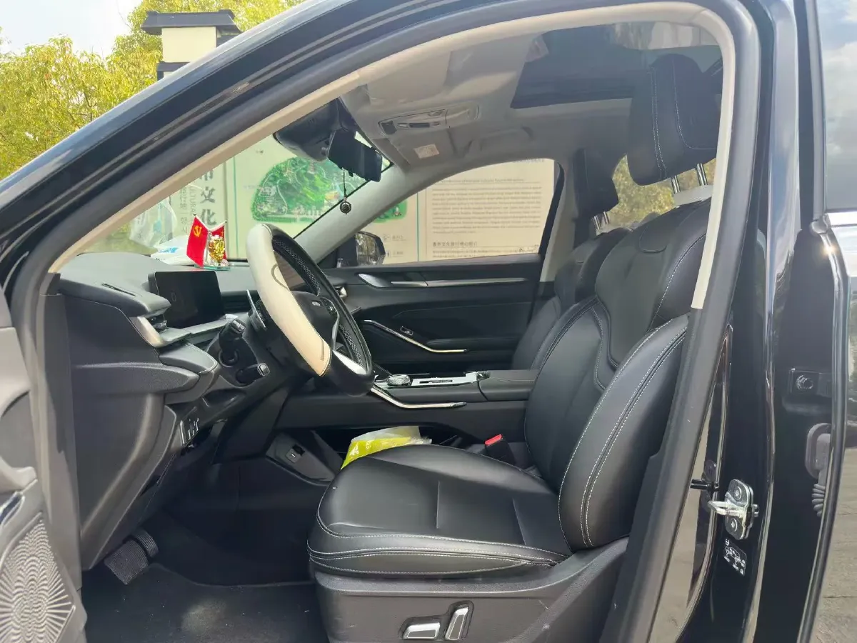 2022 Haval H6 1.5T 184HP L4 7DCT,autocango,china used car exporter,china ev exporter,chinese used car exporter,chinese used ev exporter