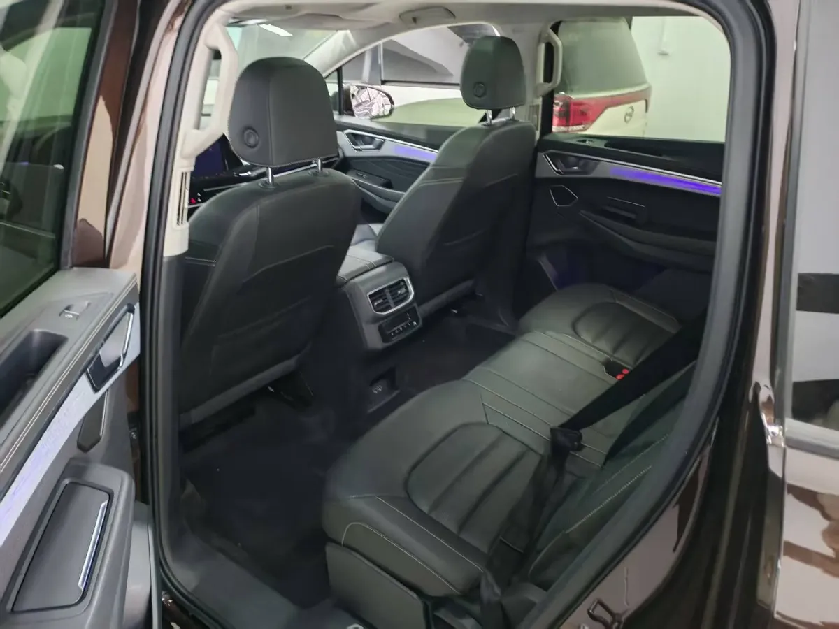 2021 Volkswagen Talagon 2.0T 220HP L4 7DCT,autocango,china used car exporter,china ev exporter,chinese used car exporter,chinese used ev exporter