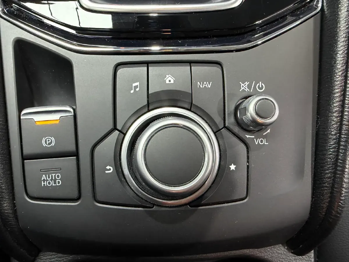 2022 MAXUS XinTu V90 2.0T 150HP L4 6AT,autocango,china used car exporter,china ev exporter,chinese used car exporter,chinese used ev exporter