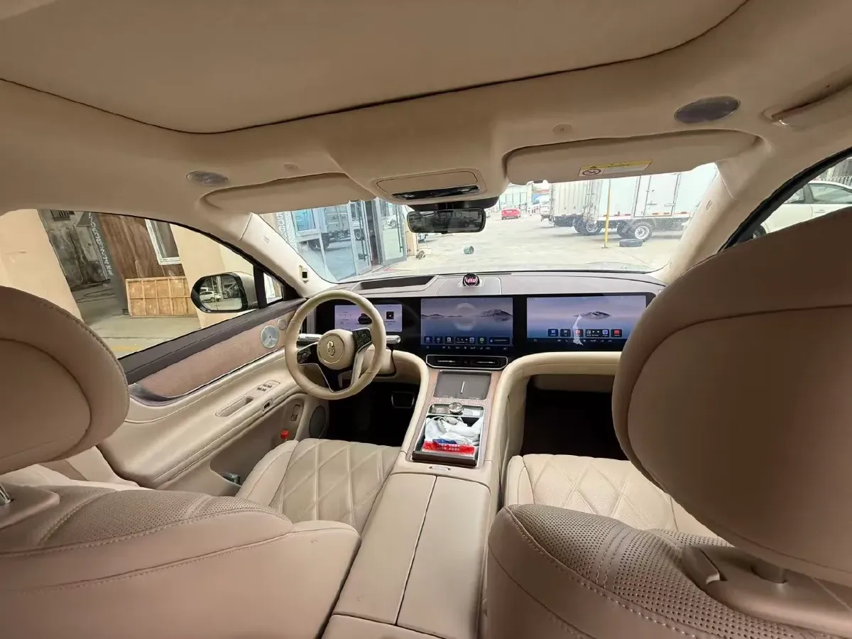 2025 AITO AITO M9 REEV 160HP REEV 52KWH,autocango,china used car exporter,china ev exporter,chinese used car exporter,chinese used ev exporter