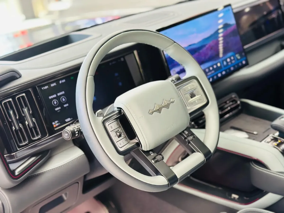 2025 FangChengBao Bao 5 1.5T 194HP L4 E-CVT PHEV 31.8KWH,autocango,china used car exporter,china ev exporter,chinese used car exporter,chinese used ev exporter