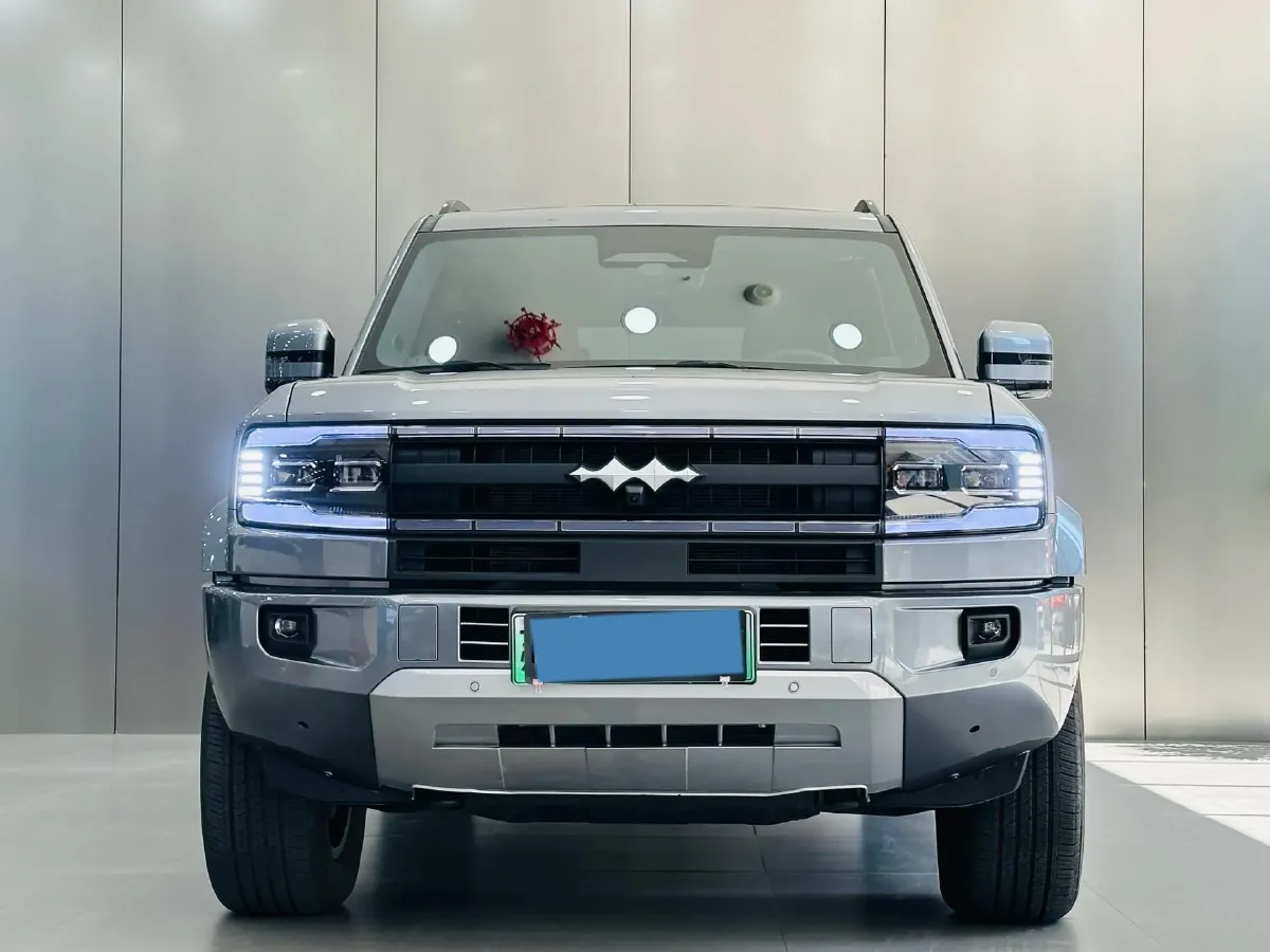 2025 FangChengBao Bao 5 1.5T 194HP L4 E-CVT PHEV 31.8KWH,autocango,china used car exporter,china ev exporter,chinese used car exporter,chinese used ev exporter