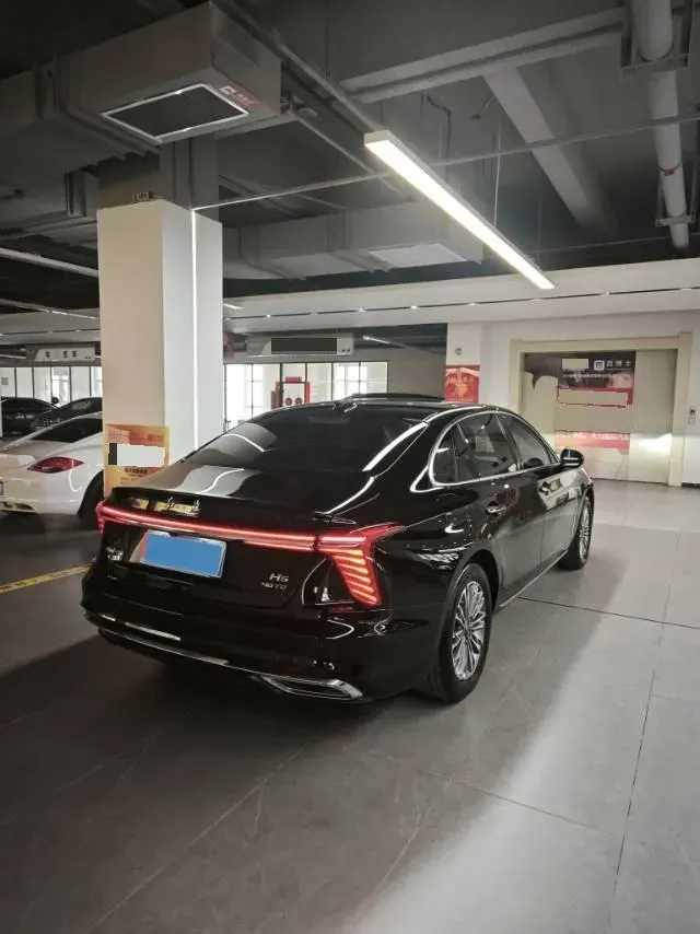 2023 HongQi H5 2.0T 224HP L4 8AT,autocango,china used car exporter,china ev exporter,chinese used car exporter,chinese used ev exporter