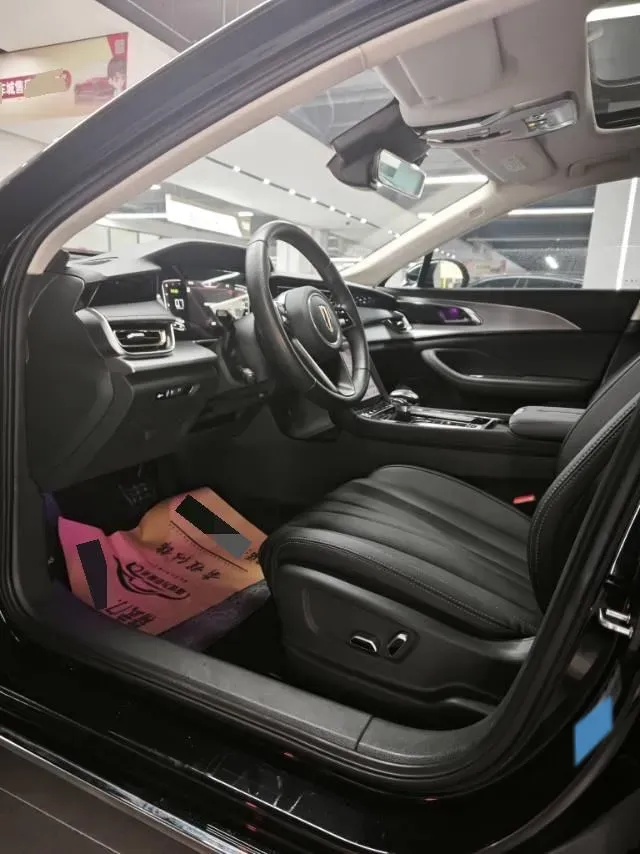 2023 HongQi H5 2.0T 224HP L4 8AT,autocango,china used car exporter,china ev exporter,chinese used car exporter,chinese used ev exporter