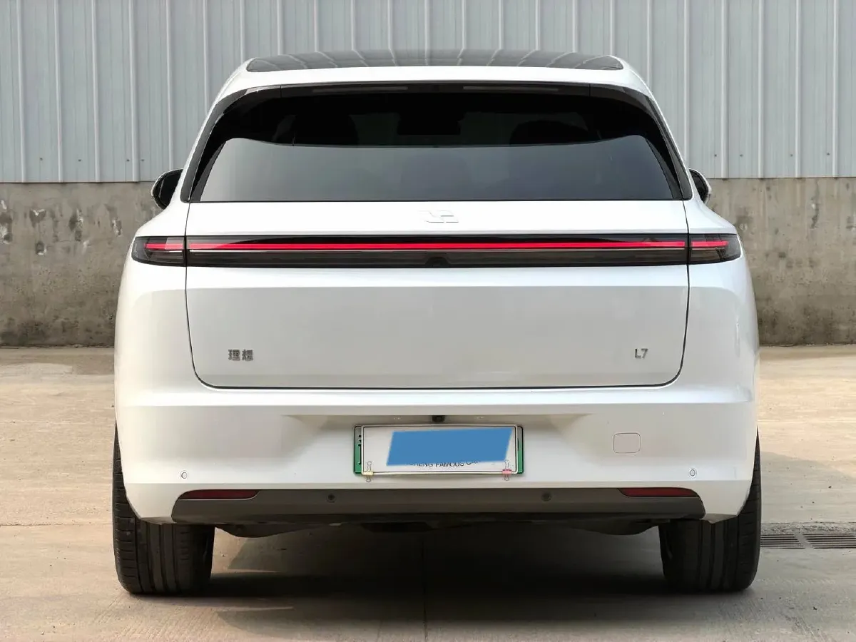 2023 Li L7 Range Extended 154HP REEV 40.9KWH,autocango,china used car exporter,china ev exporter,chinese used car exporter,chinese used ev exporter