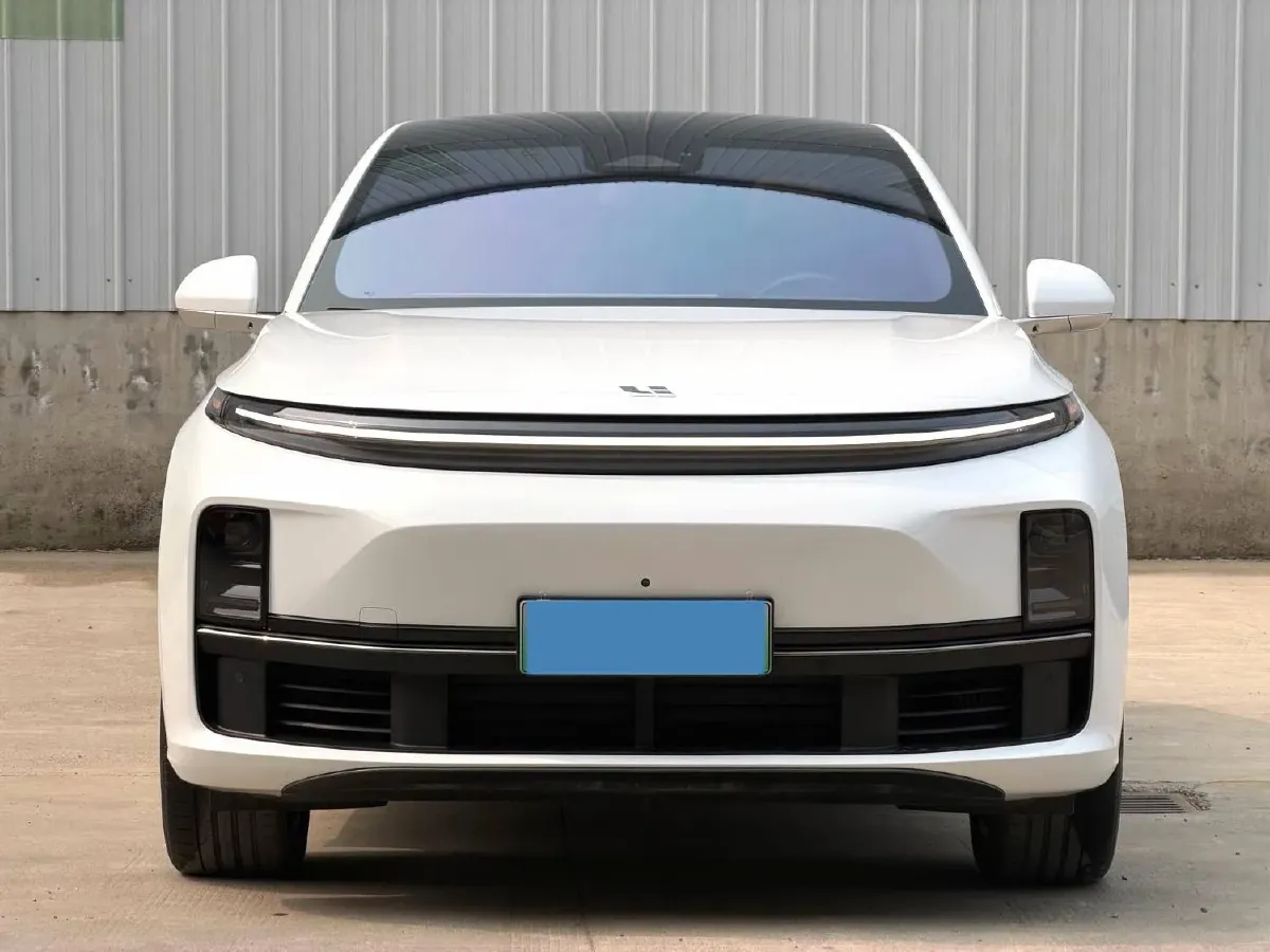 2023 Li L7 Range Extended 154HP REEV 40.9KWH,autocango,china used car exporter,china ev exporter,chinese used car exporter,chinese used ev exporter