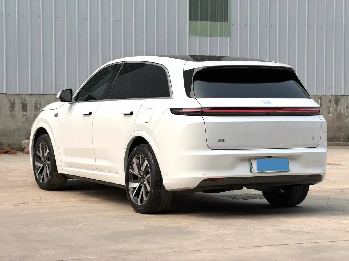 2023 Li L7 Range Extended 154HP REEV 40.9KWH,autocango,china used car exporter,china ev exporter,chinese used car exporter,chinese used ev exporter