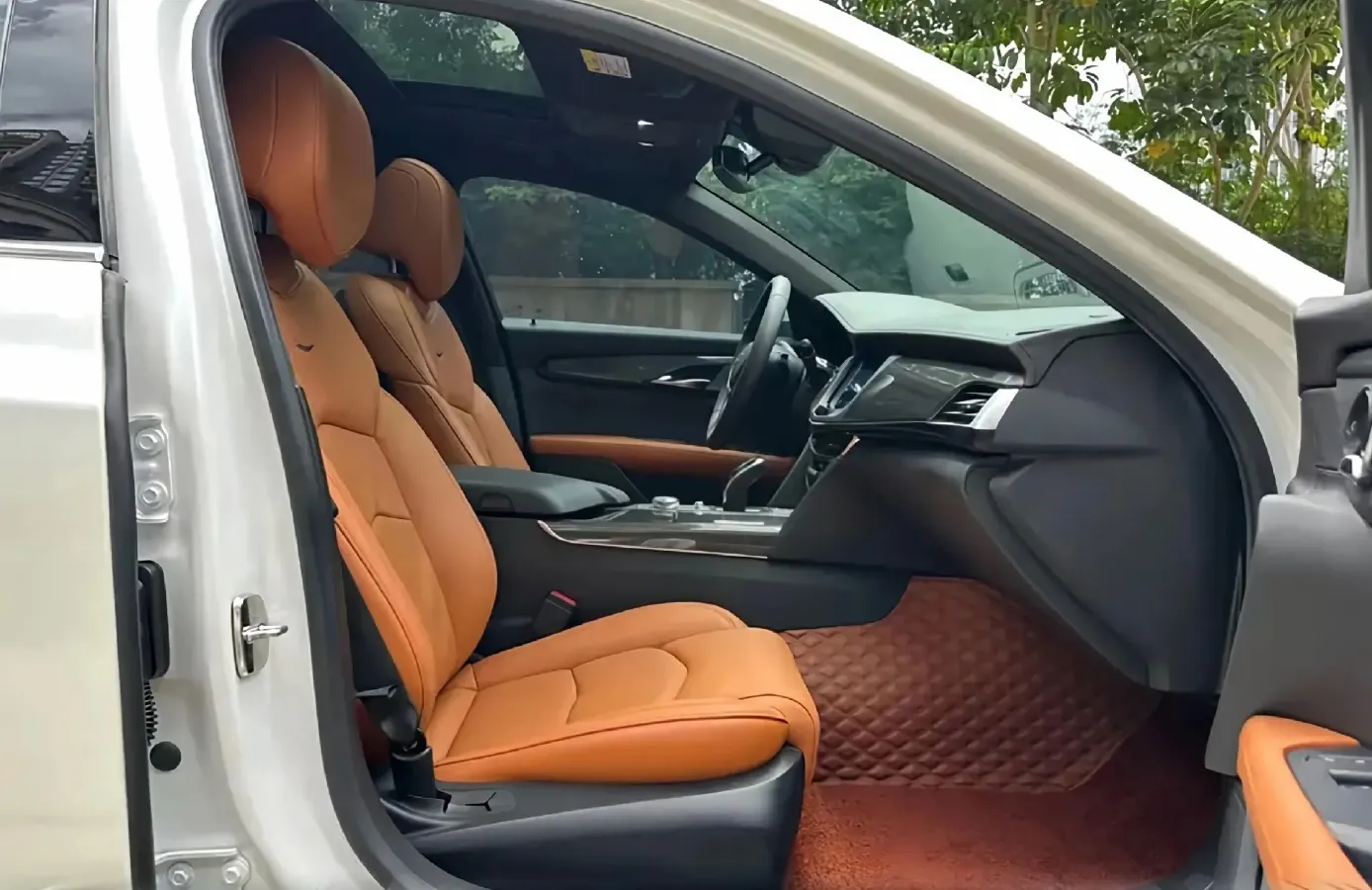 2022 Cadillac CT6 2.0T 237HP L4 10AT,autocango,china used car exporter,china ev exporter,chinese used car exporter,chinese used ev exporter