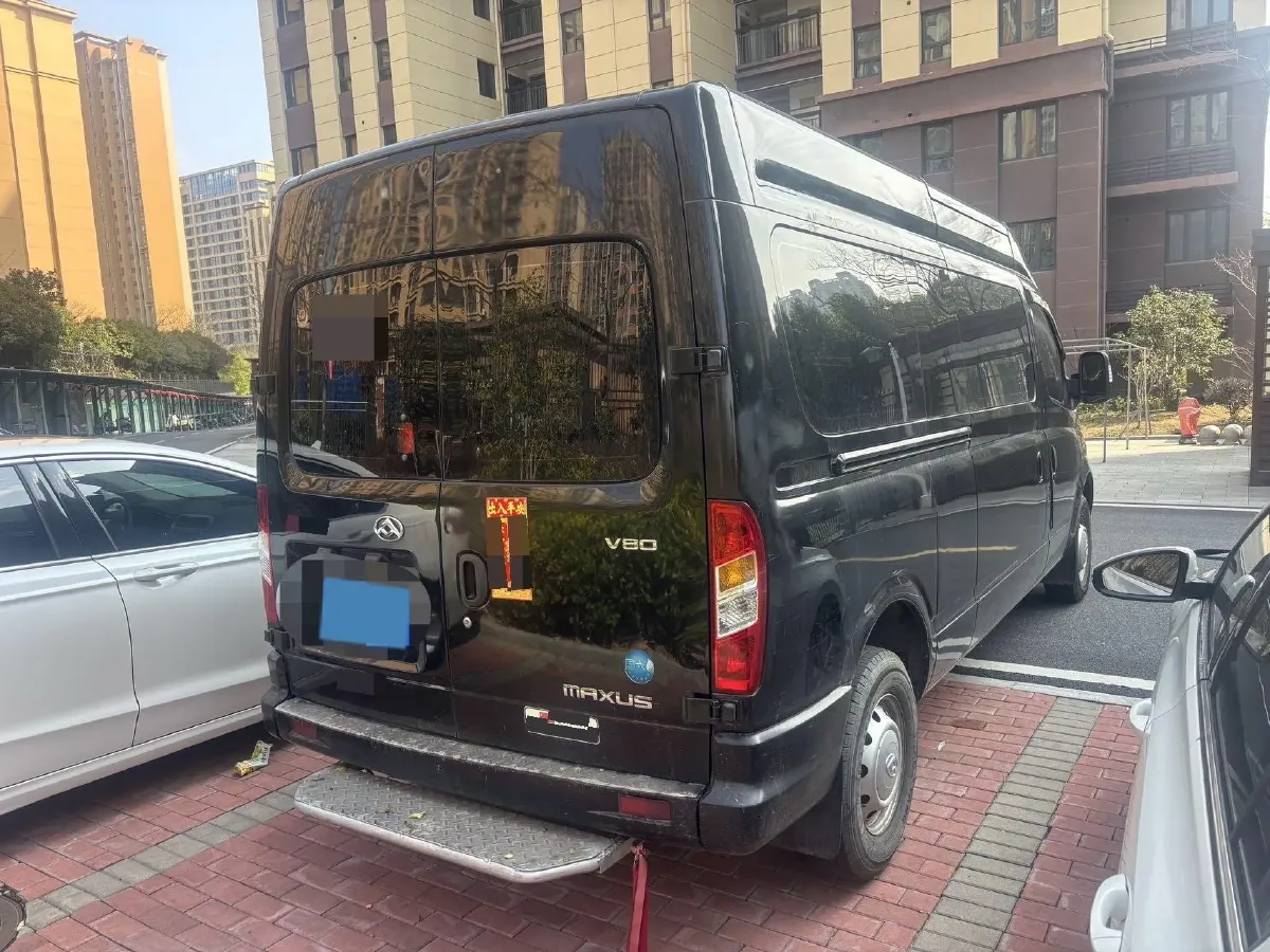 2021 MAXUS XinTu V80 2.0T 127HP L4 6MT,autocango,china used car exporter,china ev exporter,chinese used car exporter,chinese used ev exporter