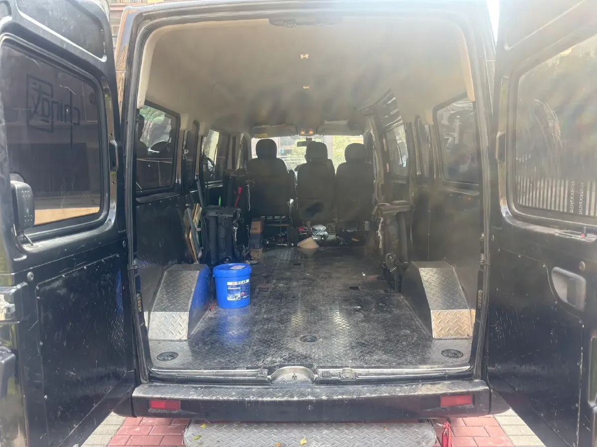 2021 MAXUS XinTu V80 2.0T 127HP L4 6MT,autocango,china used car exporter,china ev exporter,chinese used car exporter,chinese used ev exporter