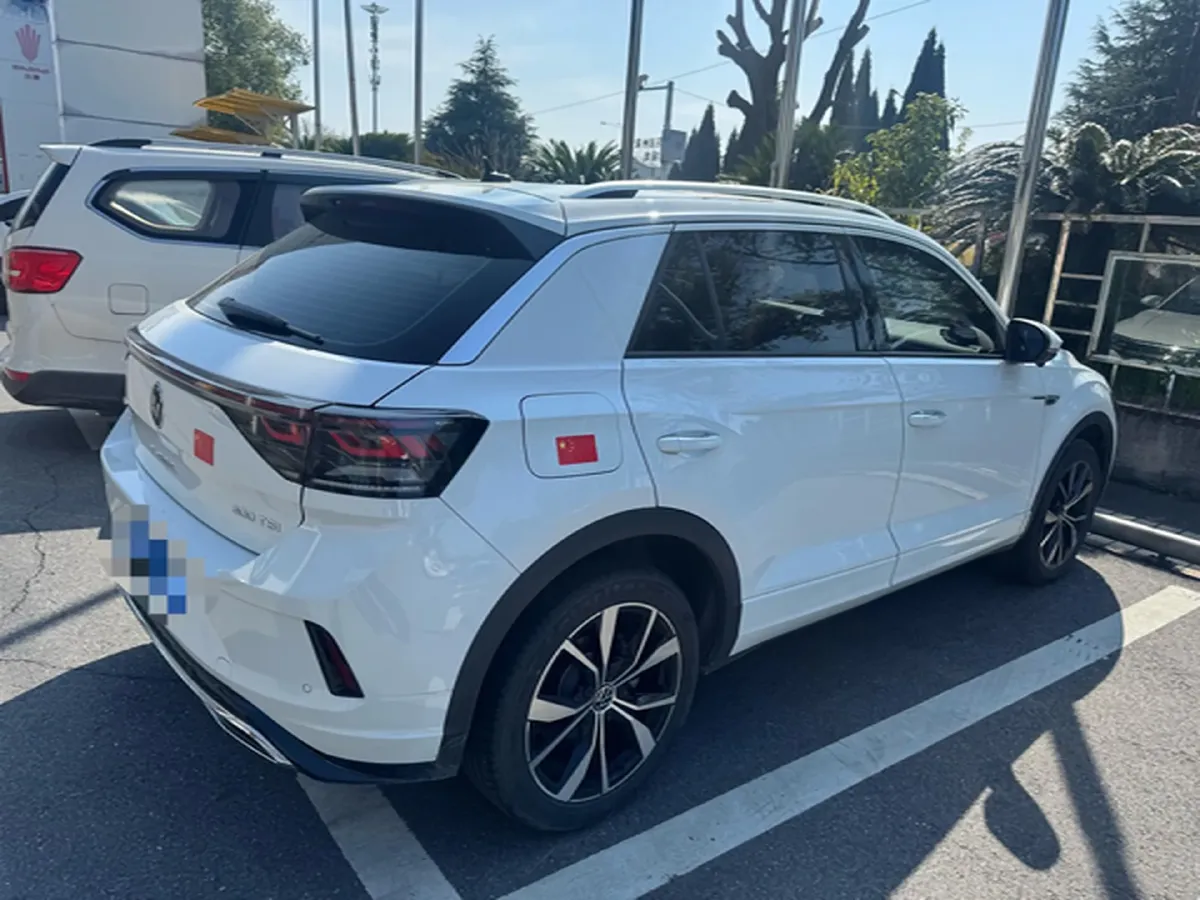 2023 Volkswagen T-Roc 1.5T 160HP L4 7DCT,autocango,china used car exporter,china ev exporter,chinese used car exporter,chinese used ev exporter