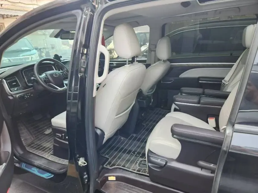 2021 GAC Trumpchi M8 2.0T 252HP L4 8AT,autocango,china used car exporter,china ev exporter,chinese used car exporter,chinese used ev exporter