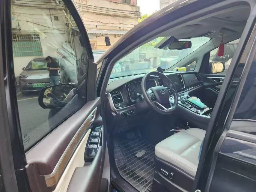 2021 GAC Trumpchi M8 2.0T 252HP L4 8AT,autocango,china used car exporter,china ev exporter,chinese used car exporter,chinese used ev exporter