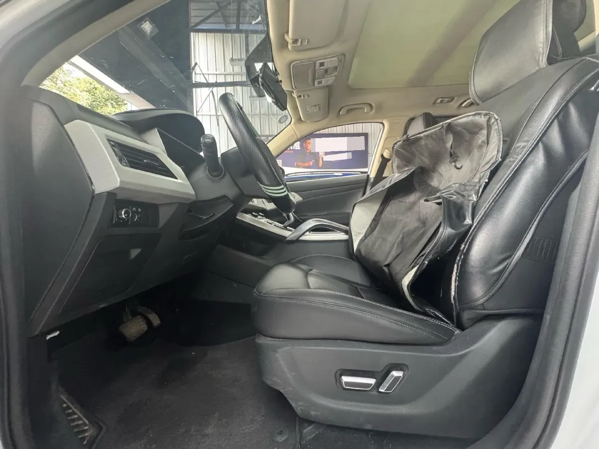 2020 Roewe i6 1.5T 169HP L4 7DCT,autocango,china used car exporter,china ev exporter,chinese used car exporter,chinese used ev exporter