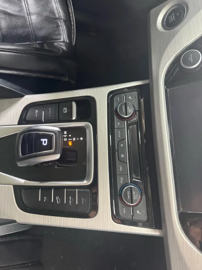 2020 Roewe i6 1.5T 169HP L4 7DCT,autocango,china used car exporter,china ev exporter,chinese used car exporter,chinese used ev exporter