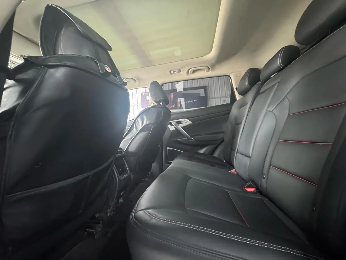 2020 Roewe i6 1.5T 169HP L4 7DCT,autocango,china used car exporter,china ev exporter,chinese used car exporter,chinese used ev exporter