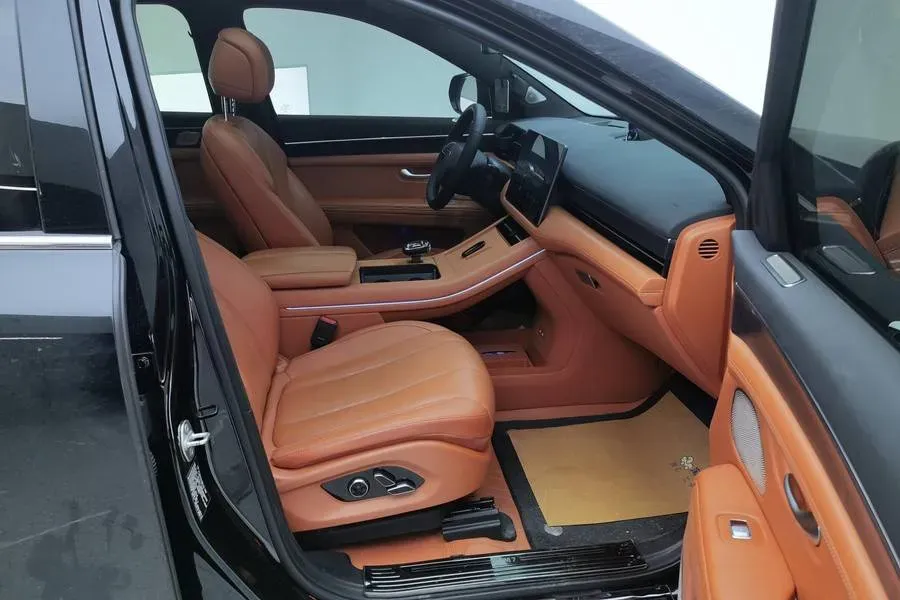 2024 AITO AITO M7 1.5T 152HP L4 REEV 38.5KWH,autocango,china used car exporter,china ev exporter,chinese used car exporter,chinese used ev exporter