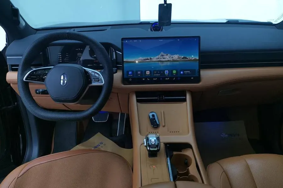 2024 AITO AITO M7 1.5T 152HP L4 REEV 38.5KWH,autocango,china used car exporter,china ev exporter,chinese used car exporter,chinese used ev exporter