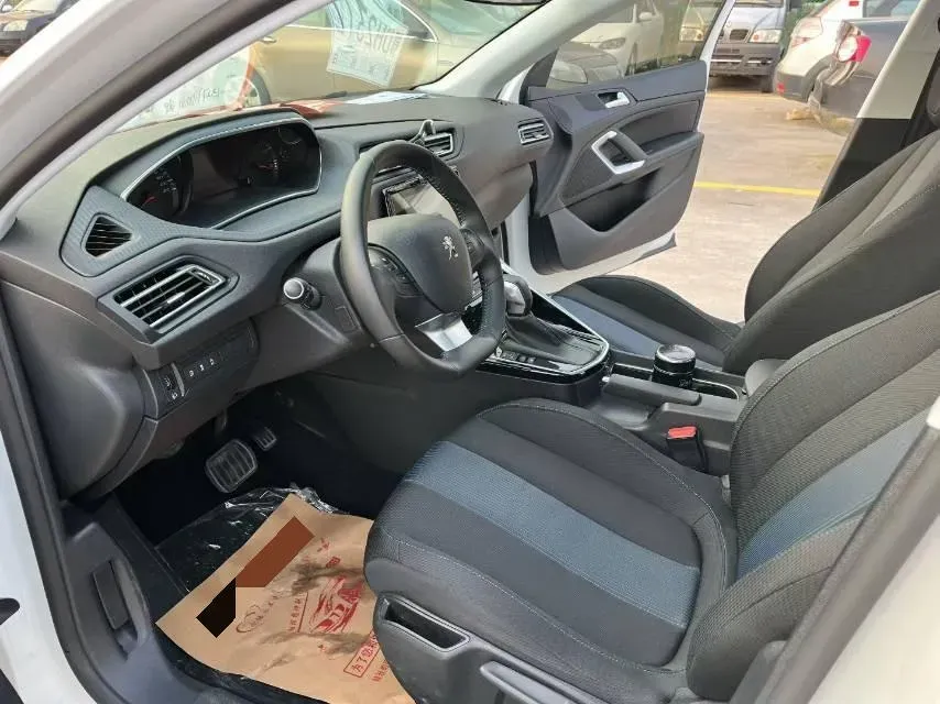 2018 Peugeot 308 1.6L 117HP L4 6AT,autocango,china used car exporter,china ev exporter,chinese used car exporter,chinese used ev exporter