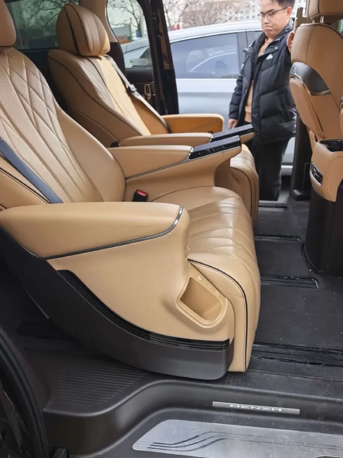 2024 Denza D9 1.5T 139HP L4 E-CVT PHEV 20.39KWH,autocango,china used car exporter,china ev exporter,chinese used car exporter,chinese used ev exporter