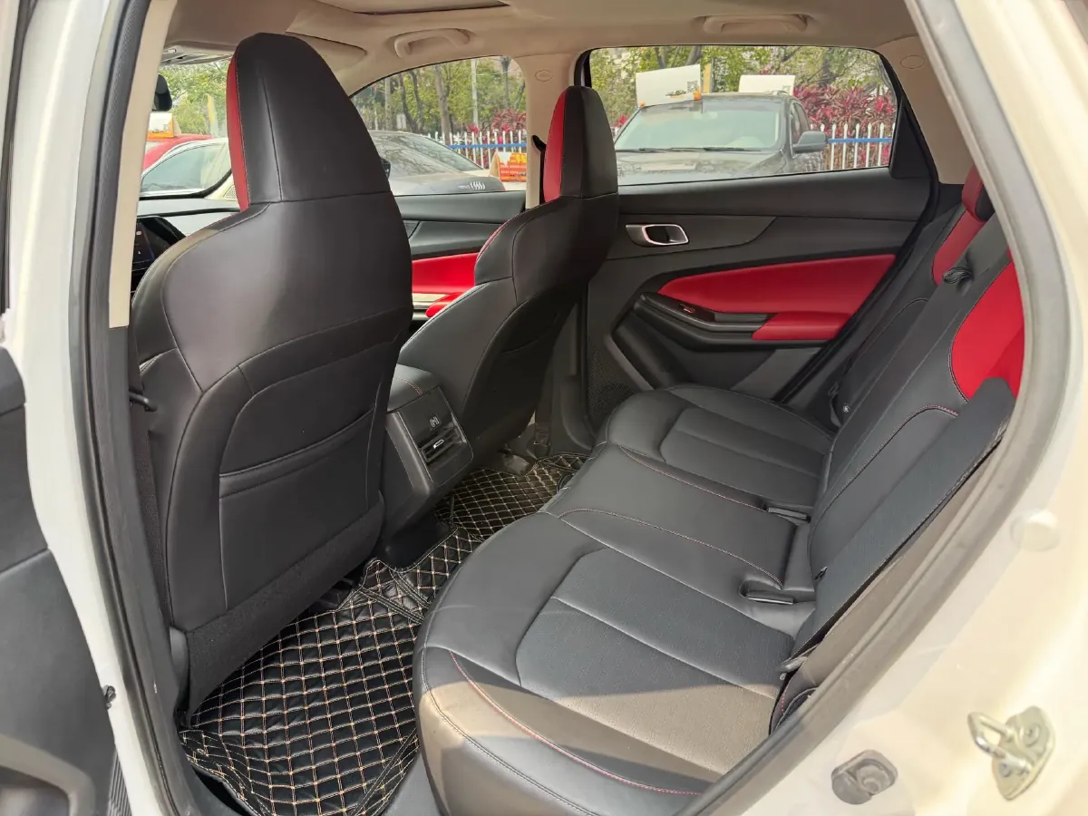 2022 ChangAn CS55 Plus 1.5T 180HP L4 7DCT,autocango,china used car exporter,china ev exporter,chinese used car exporter,chinese used ev exporter